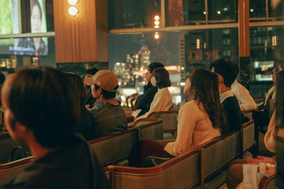 Z世代学生との産学連携プロジェクトから生まれた企画 結婚式場の新しい可能性を提案する「カップルのための恋愛番組鑑賞イベント」開催レポート