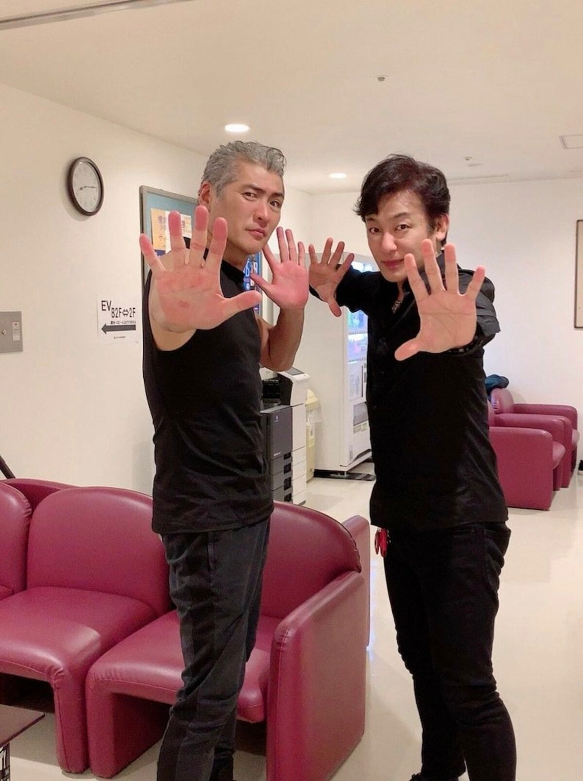 片岡愛之助 吉川晃司と歌舞伎ポーズで2ショット 渋い カッコイイ の声 話題 Abema Times