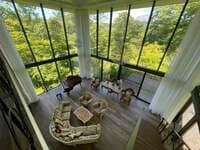 假屋崎省吾『軽井沢の別荘のピアノの引越しです‼️』