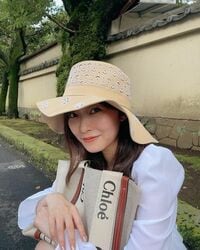 「めっちゃ可愛い」「直視できない」指原莉乃のキュートな帽子姿にファン絶賛