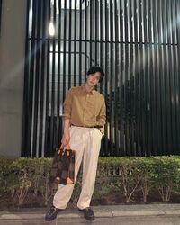 岩田剛典、落ち着いた雰囲気の“秋コーデ”に「わぁ～素敵」「似合ってる」の声