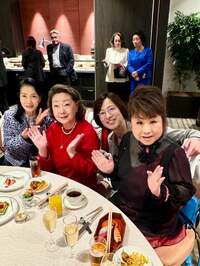 由紀さおり『色々な方から写メが』