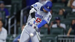 大谷翔平、雨にも負けず3試合ぶり8号！今季最長の雨天3時間遅延試合で5月初アーチ、佐々木朗希を援護する“真夜中の一撃”に敵地騒然