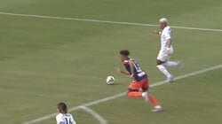 「まじでエンバペ」「格が違う」J2最強助っ人FWにSNS騒然！“爆速ブラジリアン”が神速ムーブでDF置き去り→圧巻フィニッシュ「恐ろしい動き」「確実に個人昇格」