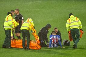 メンバー発表翌日に中山雄太が負傷でW杯も危うい状況に？　チャンピオンシップで担架で運ばれ交代