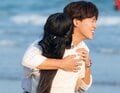嬉しすぎて何度もハグ！人気継続メンバー、モテ女子とカップル成立で熱烈ハグ「その笑顔をそばで守りたい」『今日好き』ラヨーン編最終話