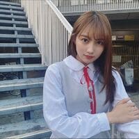 黒木ひかりの清楚系オフショットに「ばり可愛い」「なんでも似合ってて素敵」と反響