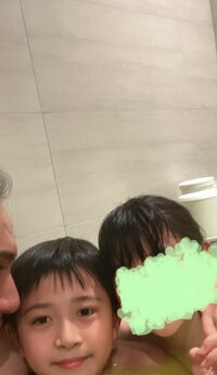 市川海老蔵 子ども達と入浴中の3ショットを公開 ホッコリ 素敵な家族 の声 話題 Abema Times