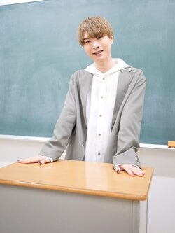 『灰原くんの強くて青春ニューゲーム』主演声優・上村祐翔に聞くアフレコエピソード「“歌が上手いんですよ”って言われていて（笑）」