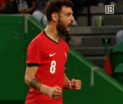 もはやC・ロナウド級の重要度？ ポルトガル代表司令塔の“ダイレクトショット”が完璧すぎる！ ブルーノ・フェルナンデスの一撃に「神ってハッキリわかる」「凄いわ」