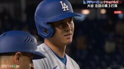 絶好調の大谷翔平、特大三塁打で“ドヤデコポーズ”を決める…チーム内で大流行の決めポーズをセルフ披露「ドヤ顔でポーズきたw」