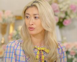 4児のママ・山田優、家事育児の分担は「基本私が全部」「ソファーに座ることがない」