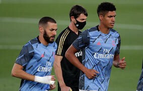 悲報続きのフランスに朗報、ベンゼマとヴァランが練習に復帰