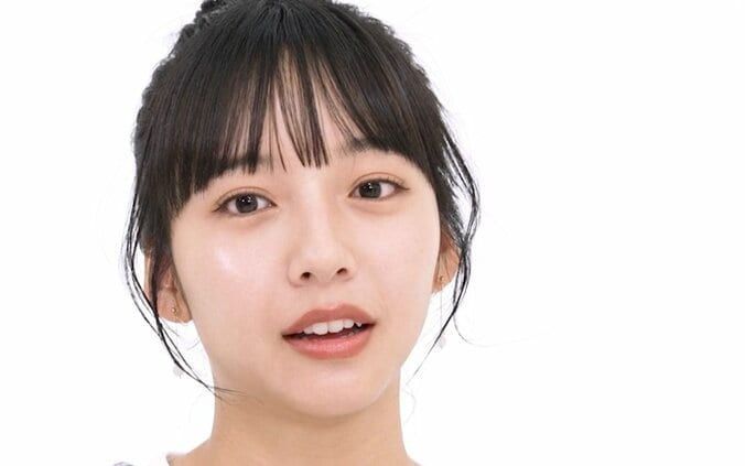 【写真・画像】山之内すず「母の交際相手と暮らしていた」「15歳で人生諦めてた」「友達におかずを一品ずつもらう。私だけビュッフェ形式」絶望の学生時代を初告白　1枚目