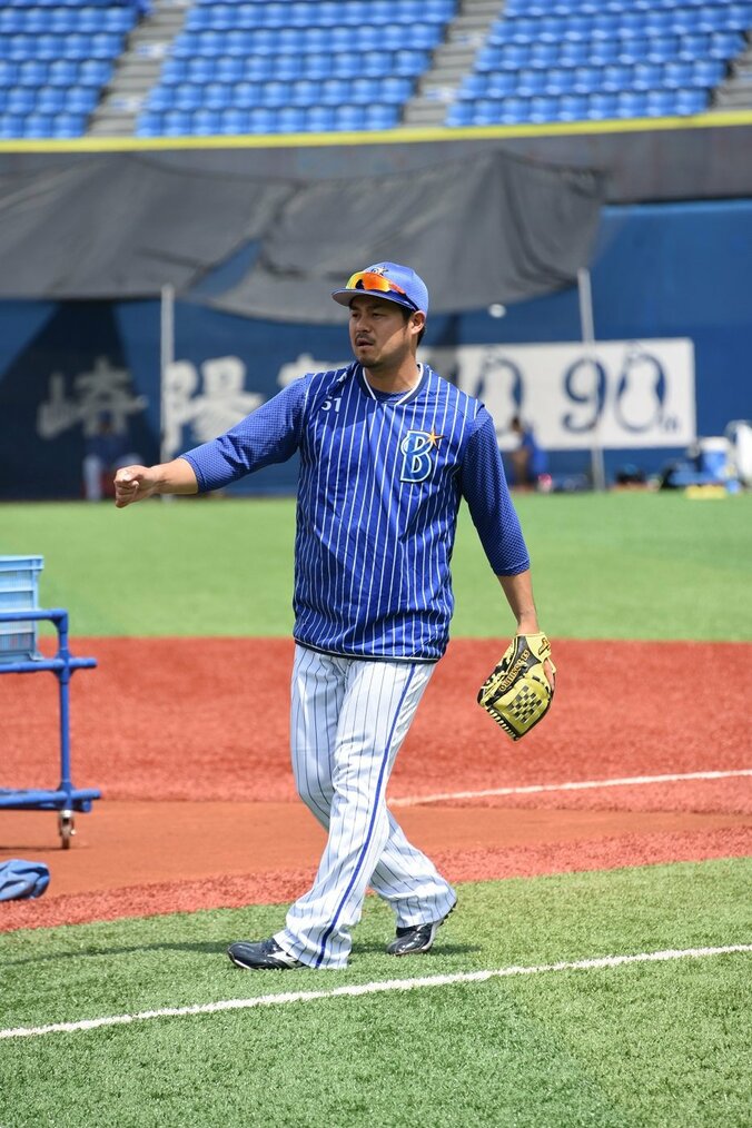 横浜DeNAからは「宮崎、ロペス」がゴールデン・グラブ賞を受賞　ロペスは外国人選手最多タイ3年連続4度目 2枚目