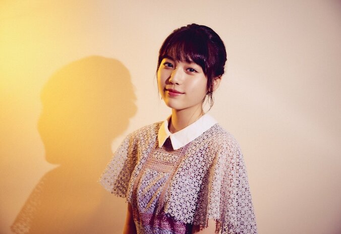 秋田汐梨、佐野勇斗は「お兄ちゃん的存在」 『青夏 きみに恋した30日』インタビュー 2枚目