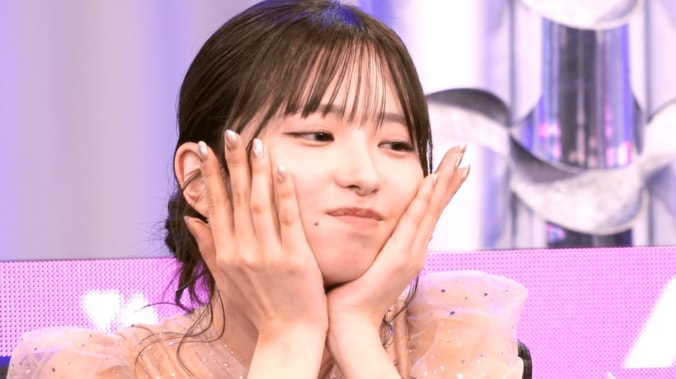 【映像】モデルポーカー美女、可愛すぎる “ほっぺムギュ”の悔し顔