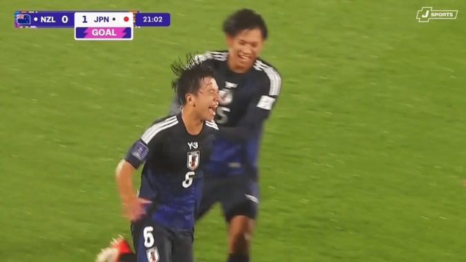 【映像】下から上に伸びるスーパーミドル弾