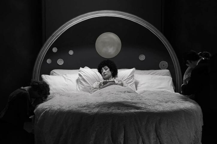 上白石萌音が「金色夜叉」のお宮を完全再現！『カツベン ！』より懐かしき無声映画の再現場面写真解禁