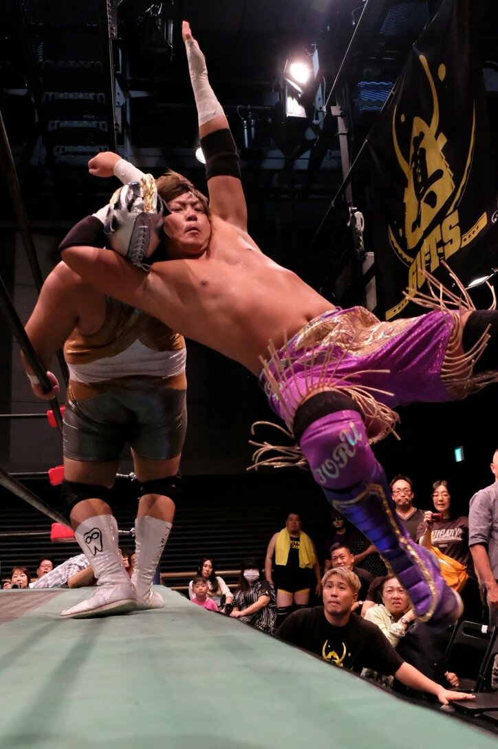 スナックで歌いながらの試合も…新団体TTTのエース・TORUが語る「俺を育てた大阪インディー」