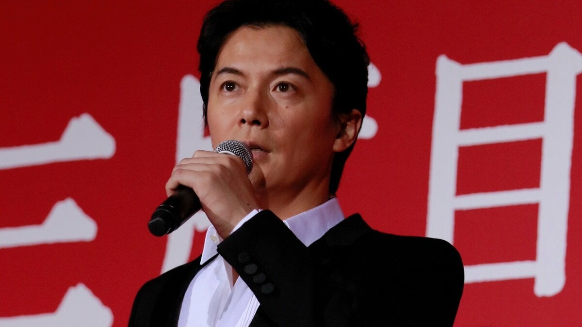 福山雅治、ニット帽をかぶり不敵な笑み「いつもと雰囲気変わって可愛い