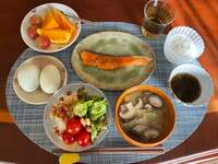 花田虎上『食欲の秋』