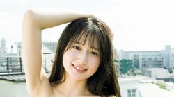 「#よーよーよー」卒業の貝賀琴莉、フレッシュな水着姿で見せるスレンダーボディ 『FLASH』初登場