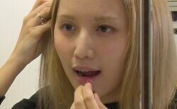 「私は子育てしていない」“26歳差婚夫婦”の27歳美人妻、育児を53歳夫に“全フリ”する理由「私は脳みそで、夫が体」