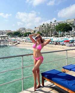 MALIA.、41歳になる来年も着用したい水着姿を公開「筋肉が弱ると老けてみえる」 