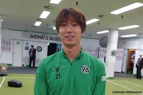 新ポジションで攻撃力を磨く独3年目、室屋成の今　日本代表への思いも