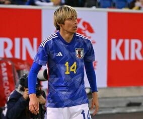 伊東純也が対戦したエクアドル代表のユニホーム写真を投稿！ “17番”を背負っていたのは…