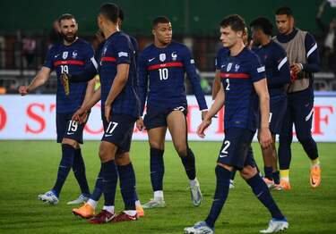 ムバッペエムバペ フランス代表 ユニフォーム ロシアW杯 アルゼンチン戦 マーキング