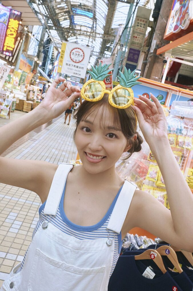 決意の初水着＆初ランジェリーも “SNS総フォロワー数400万人超”ねお、1stデジタル写真集が発売決定  4枚目