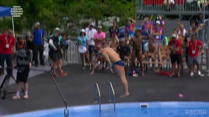 一体何が起きた？脅威の空中5回転から美し過ぎる入水！「下手したら6回転とか出てくるんじゃないの」圧巻演技にメダリストも脱帽 3枚目