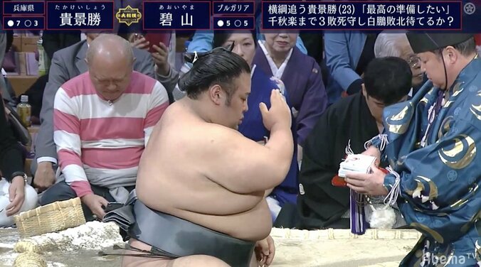 貴景勝、5連勝で勝ち越しを決める 1枚目