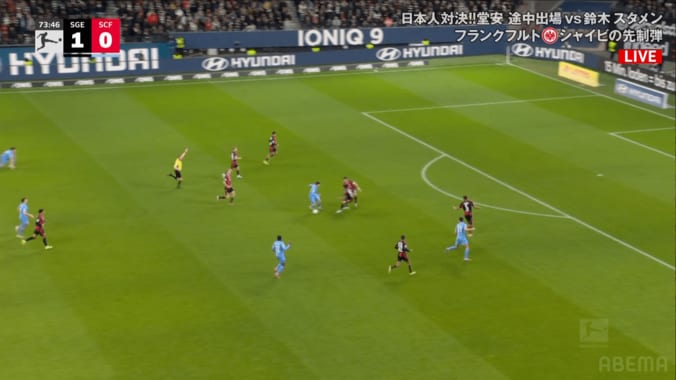 華麗に突破する鈴木唯人