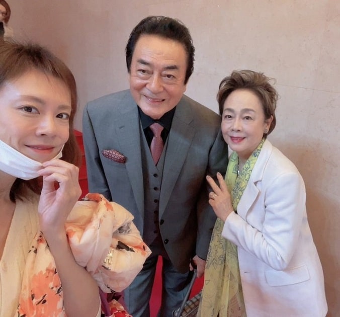  高橋英樹、娘・真麻と久しぶりに親子でディナーを堪能「幸せそう」「いつも素敵なご家族」の声  1枚目