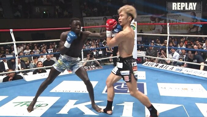 「まるでワンピースのルフィ」未知の異様に“のび～る”ジャブでKO 魔裟斗驚き「ジャブでダウンを…左一発で倒した」 3枚目