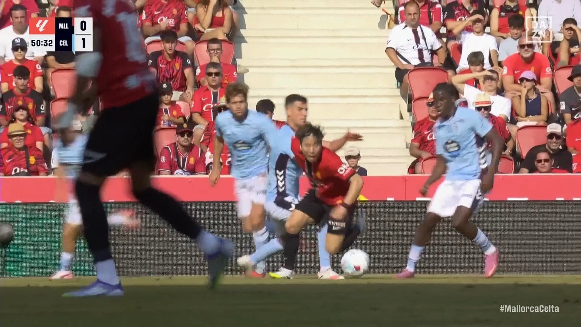 【映像】被ファウルの浅野にイエローカードが出された瞬間 