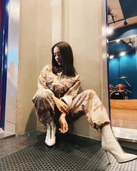 谷まりあ、ドラム叩く姿が「カッコよすぎ!!」と話題