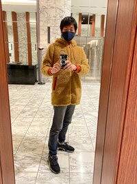 宮崎謙介『妻の服を着てみた』