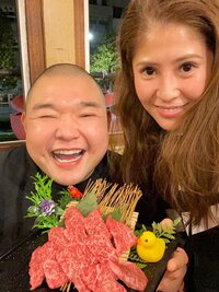内山琴『はじめまして!内山嫁ブログはじめました!』