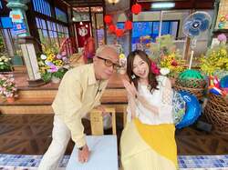 森口博子、番組共演者との2ショット公開「いつも楽しげなポーズをとって下さる所さん」