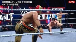 “武者修行中”日本人若手レスラーが世界で大暴れ！ 観客の心を掴んだ“スモウスタイル”突っ張り連打に大熱狂「王者筆頭候補だ」