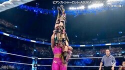 「すげー力だ」「身体能力が」米人気女子レスラーの超滞空式ブレーンバスターに反響 因縁のカイリを“ブチギレ逆さ吊り”5秒間の復讐劇