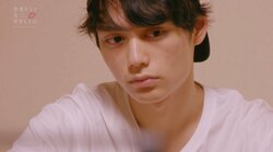 自分に好意を寄せる女優が他の男性とベッドシーン…複雑な表情を見せたミステリアス年下俳優の本心は『ドラ恋～Kissing the tears away～』act.5