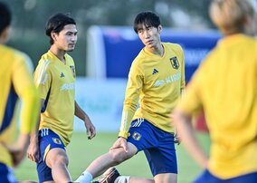 【現地ルポ「日本代表」【最終準備】】「勝点1以上は」鎌田大地が語る初戦ドイツ戦の重要さ!!酒井宏樹は「勝点0のときの想定」、川島永嗣は「弱気の排除」を訴える！統一される「意識」(1)