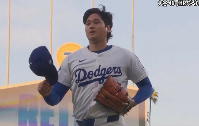 【写真・画像】球場騒然！大谷翔平、浮き上がる161キロ“火の玉ストレート”「えげつない」相手打者のバットを“爆速通過”「力でねじ伏せた」　1枚目