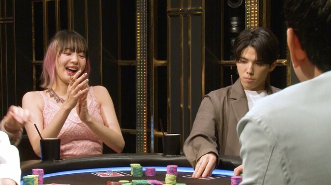 【映像】岡田紗佳、テンション爆上げで周囲“ドン引き”の一部始終