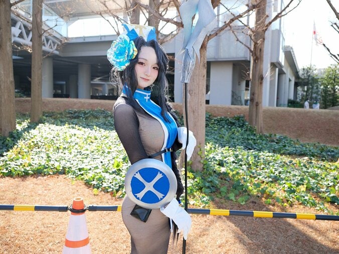【写真・画像】『勝利の女神：NIKKE』メイデン：アイスローズコスプレ　1枚目